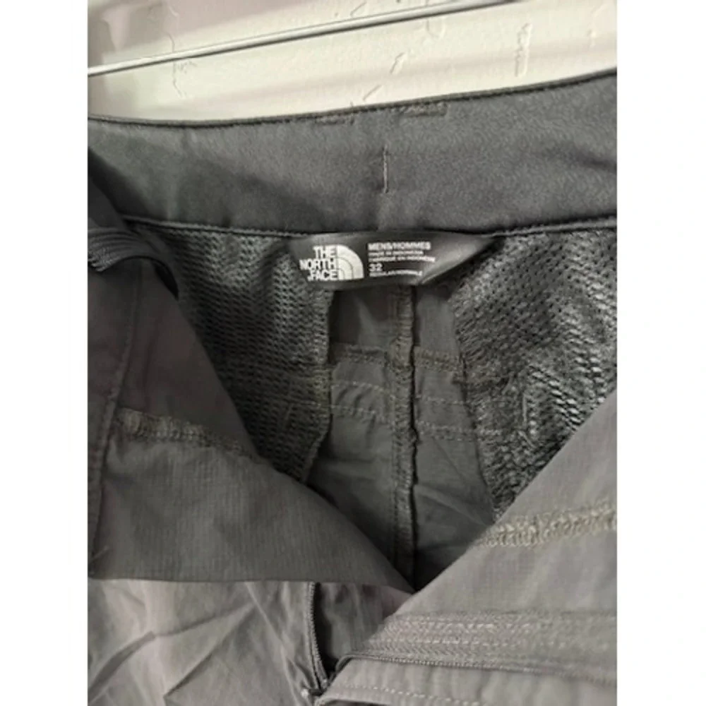 The North Face Mens Charcoal Gray‎ Cargo Shorts Size 32 Outdoor Hiking